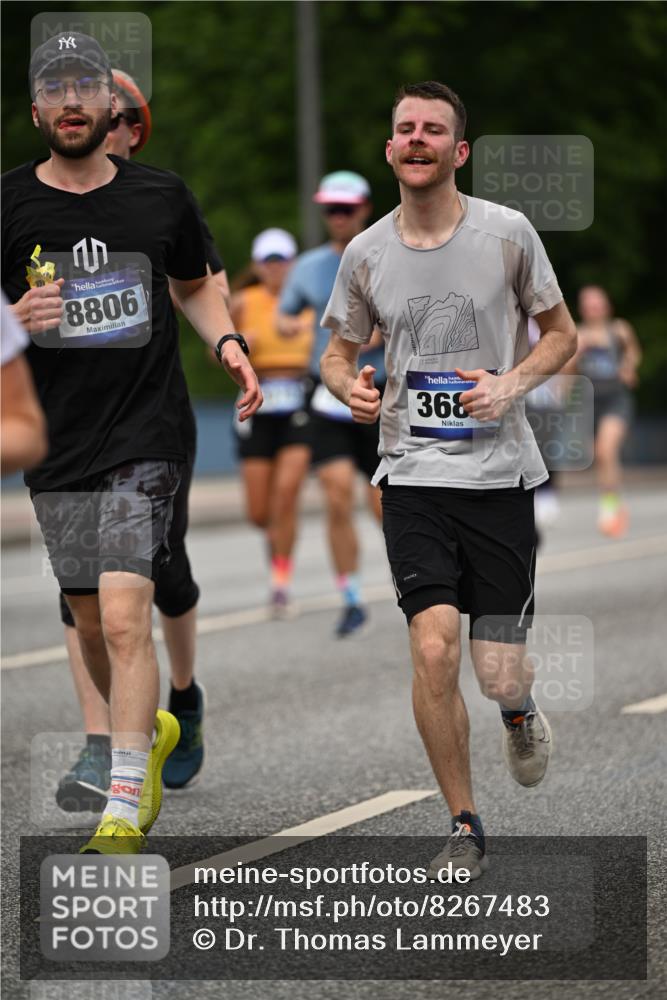 29.06.2025 - hella hamburg halbmarathon Dr. Thomas Lammeyer http://msf.ph/oto/8267483 29.06.2025 10:35:42 Kennedybrücke 1235, 1844, 2672, 2831, 2832, 3396, 3424, 3571, 3681, 4877, 4953, 5165, 5350, 5846, 5965, 6160, 6344, 6573, 6640, 7120, 8304, 8806, 9078, 9104, 9183, 9478, 9882, 9883, 10148, 10240, 10421, 10435, 10653, 11178 meine-sportfotos.de