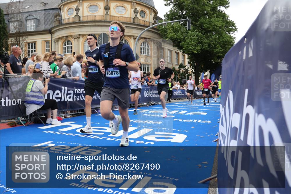 29.06.2025 - hella hamburg halbmarathon Strokosch-Dieckow http://msf.ph/oto/8267490 29.06.2025 10:45:39 Ziel 2138, 4854, 5047, 5623, 6071, 6711, 8374, 8668, 11291, 11495, 12154, 13975, 14374, 14764, 15666, 16617, 17332, 17674, 17835, 18862, 18878 meine-sportfotos.de