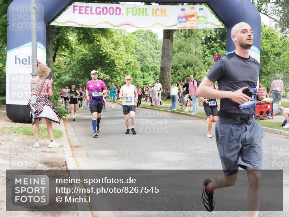 29.06.2025 - hella hamburg halbmarathon MichiJ http://msf.ph/oto/8267545 29.06.2025 10:54:57 Zwischen KM18-KM19 2852, 4494, 6089, 6181, 9527, 10791, 15150, 16186 meine-sportfotos.de