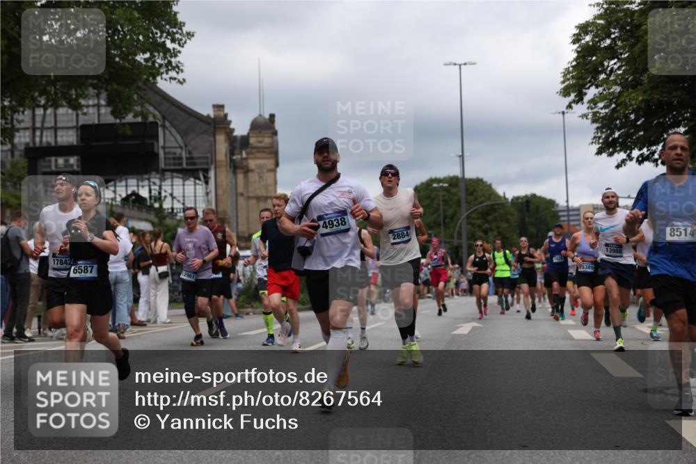 29.06.2025 - hella hamburg halbmarathon Yannick Fuchs http://msf.ph/oto/8267564 29.06.2025 10:48:52 20KM 1125, 1327, 1496, 1506, 1628, 2029, 2119, 2474, 2561, 2771, 2884, 2955, 3041, 3652, 3791, 3794, 3945, 4029, 4231, 4868, 4903, 4938, 5319, 6355, 6433, 6443, 6587, 6891, 6938, 8487, 8514, 8698, 8973, 10191, 10192, 10368, 10376, 11184, 11333, 11568, 11747, 11797, 11799, 11976, 12186, 12526, 12584, 12961, 13267, 13988, 14036, 14175, 14592, 14638, 14834, 14845, 14948, 15389, 15854, 15868, 15879, 16047, 16327, 17842, 18031, 18380 meine-sportfotos.de
