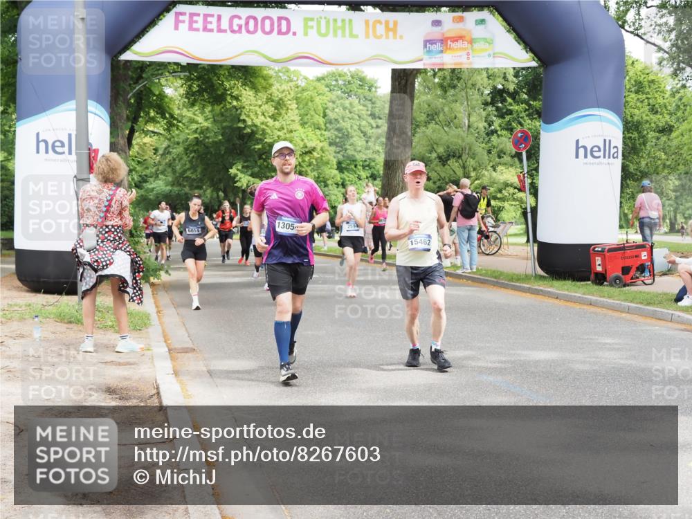 29.06.2025 - hella hamburg halbmarathon MichiJ http://msf.ph/oto/8267603 29.06.2025 10:54:58 Zwischen KM18-KM19 2594, 2852, 4494, 6014, 6089, 6181, 9527, 13054, 15150, 15462, 16186 meine-sportfotos.de