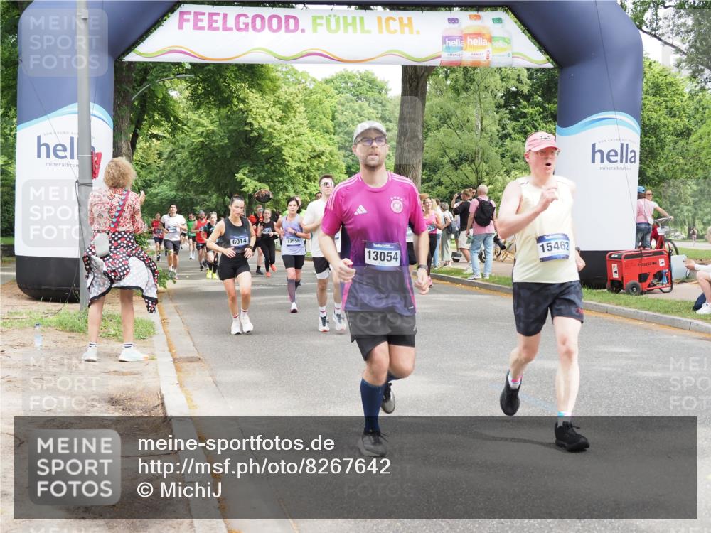 29.06.2025 - hella hamburg halbmarathon MichiJ http://msf.ph/oto/8267642 29.06.2025 10:54:59 Zwischen KM18-KM19 2594, 2852, 4494, 6014, 6089, 6181, 9527, 12556, 13054, 15150, 15462, 16186 meine-sportfotos.de