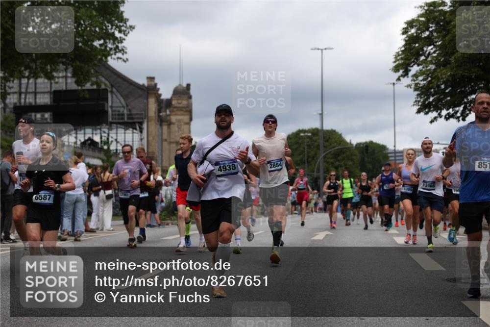 29.06.2025 - hella hamburg halbmarathon Yannick Fuchs http://msf.ph/oto/8267651 29.06.2025 10:48:52 20KM 1125, 1327, 1496, 1506, 1628, 2029, 2119, 2474, 2561, 2771, 2884, 2955, 3041, 3652, 3791, 3794, 3945, 4029, 4231, 4868, 4903, 4938, 5319, 6355, 6433, 6443, 6587, 6891, 6938, 8487, 8514, 8698, 8973, 10191, 10192, 10368, 10376, 11184, 11333, 11568, 11747, 11797, 11799, 11976, 12186, 12526, 12584, 12961, 13267, 13988, 14036, 14175, 14592, 14638, 14834, 14845, 14948, 15389, 15854, 15868, 15879, 16047, 16327, 17842, 18031, 18380 meine-sportfotos.de