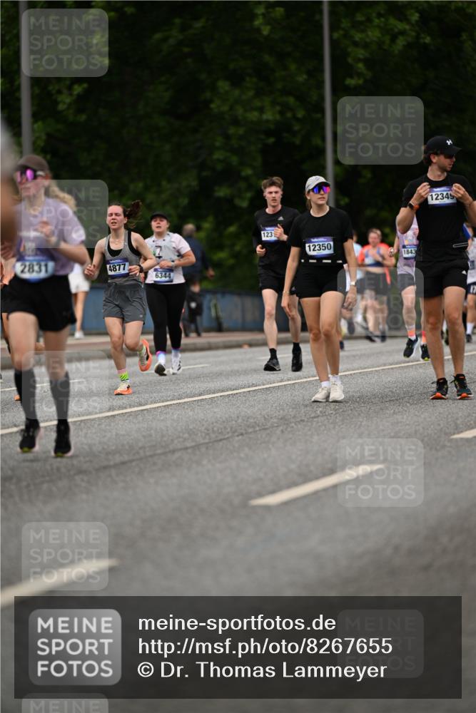 29.06.2025 - hella hamburg halbmarathon Dr. Thomas Lammeyer http://msf.ph/oto/8267655 29.06.2025 10:35:44 Kennedybrücke 1235, 1844, 2672, 2831, 2832, 3358, 3396, 3424, 3571, 3681, 4877, 4953, 5165, 5350, 5846, 5965, 6160, 6344, 6573, 6640, 7120, 7295, 7334, 7816, 8304, 8806, 9078, 9104, 9183, 9478, 9882, 9883, 10148, 10240, 10421, 10435, 10653, 11178 meine-sportfotos.de