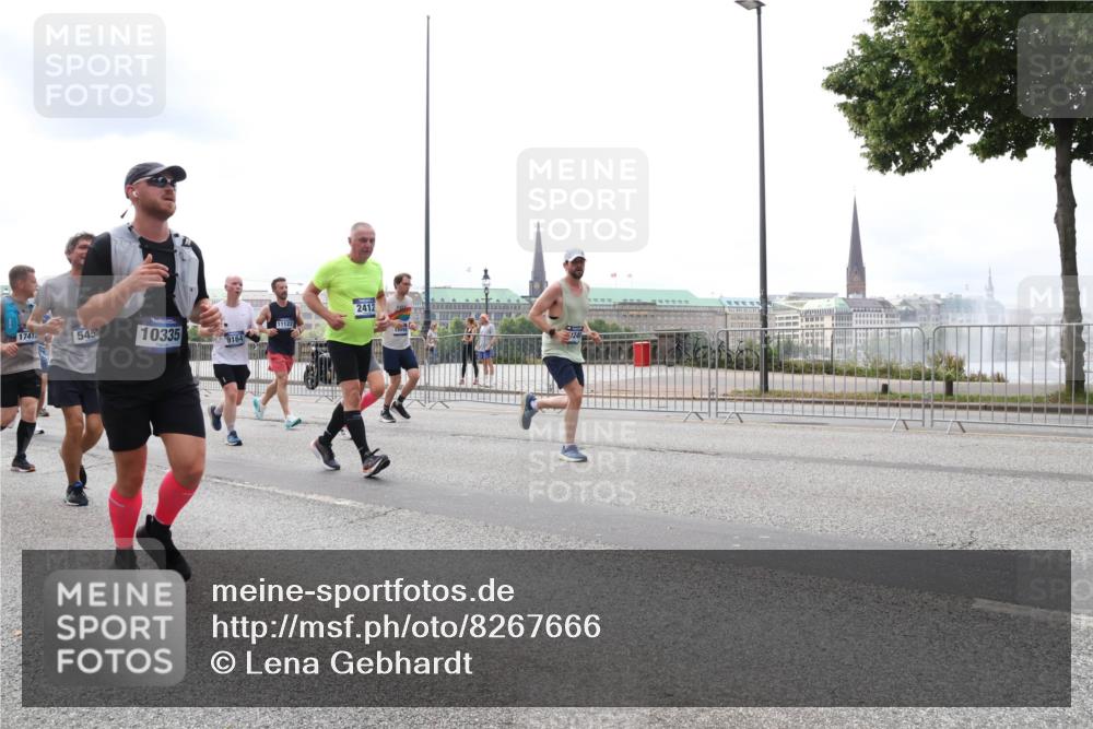 29.06.2025 - hella hamburg halbmarathon Lena Gebhardt http://msf.ph/oto/8267666 29.06.2025 10:34:46 Lombardsbrücke 1025, 1672, 2023, 2355, 2412, 2510, 2511, 2801, 3130, 3420, 4540, 4824, 4826, 4884, 5453, 5609, 6034, 6105, 6171, 6310, 6329, 6335, 6379, 6397, 6571, 6574, 6843, 7020, 7299, 7386, 7644, 7733, 8369, 8705, 8793, 8965, 9122, 9164, 9248, 9379, 9448, 9514, 10335, 10358, 10464, 10564, 10606, 10674, 11122, 11245, 11646, 11872, 12019, 12164, 12236, 12382, 12764, 13957, 15477, 16238, 16311, 16390, 16682, 16919, 17230, 18158, 18941 meine-sportfotos.de