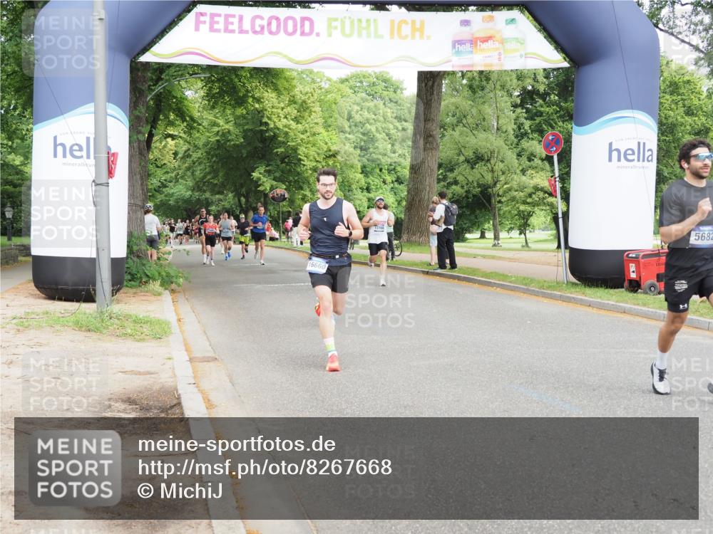 29.06.2025 - hella hamburg halbmarathon MichiJ http://msf.ph/oto/8267668 29.06.2025 10:30:49 Zwischen KM18-KM19 5682, 6770, 9833, 10469, 15270, 16084, 16295, 16660, 17016 meine-sportfotos.de