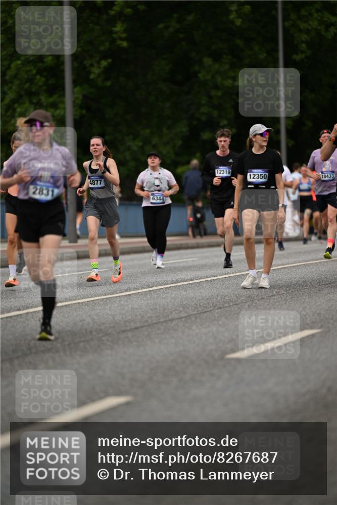 29.06.2025 - hella hamburg halbmarathon Dr. Thomas Lammeyer http://msf.ph/oto/8267687 29.06.2025 10:35:44 Kennedybrücke 1235, 1844, 2672, 2831, 2832, 3358, 3396, 3424, 3571, 3681, 4877, 4953, 5165, 5350, 5846, 5965, 6160, 6344, 6573, 6640, 7120, 7295, 7334, 7816, 8304, 8806, 9078, 9104, 9183, 9478, 9882, 9883, 10148, 10240, 10421, 10435, 10653, 11178 meine-sportfotos.de