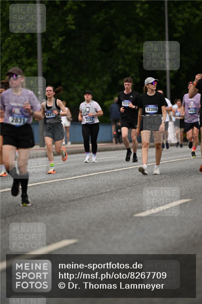 29.06.2025 - hella hamburg halbmarathon Dr. Thomas Lammeyer http://msf.ph/oto/8267709 29.06.2025 10:35:44 Kennedybrücke 1235, 1844, 2672, 2831, 2832, 3358, 3396, 3424, 3571, 3681, 4877, 4953, 5165, 5350, 5846, 5965, 6160, 6344, 6573, 6640, 7120, 7295, 7334, 7816, 8304, 8806, 9078, 9104, 9183, 9478, 9882, 9883, 10148, 10240, 10421, 10435, 10653, 11178 meine-sportfotos.de