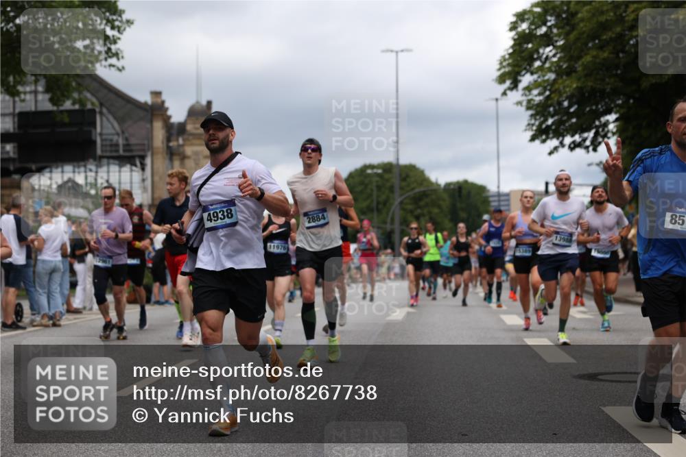 29.06.2025 - hella hamburg halbmarathon Yannick Fuchs http://msf.ph/oto/8267738 29.06.2025 10:48:53 20KM 1125, 1327, 1496, 1506, 1628, 2029, 2119, 2448, 2474, 2561, 2771, 2884, 2955, 3041, 3652, 3791, 3794, 3945, 4029, 4231, 4616, 4868, 4903, 4938, 5319, 6355, 6433, 6443, 6587, 6891, 6938, 8487, 8514, 8618, 8698, 8973, 10191, 10192, 10368, 10376, 11184, 11333, 11568, 11747, 11797, 11799, 11976, 12186, 12526, 12584, 12961, 13267, 13988, 14036, 14175, 14592, 14638, 14834, 14845, 14948, 15389, 15854, 15868, 15896, 16047, 16110, 16327, 17842, 18031, 18380 meine-sportfotos.de