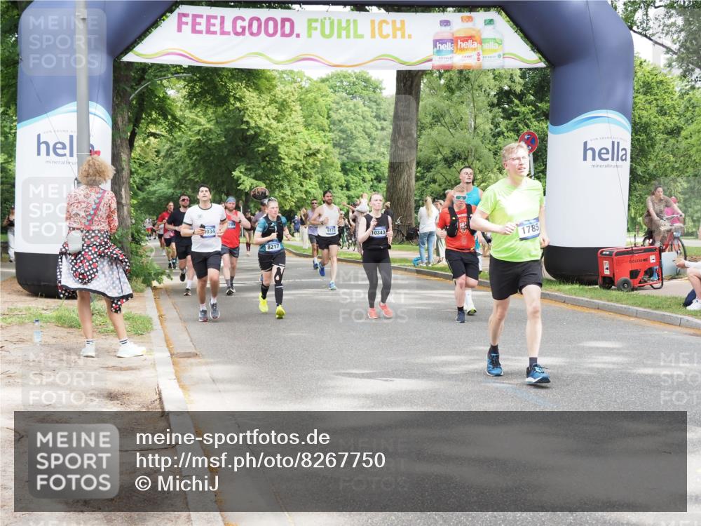 29.06.2025 - hella hamburg halbmarathon MichiJ http://msf.ph/oto/8267750 29.06.2025 10:55:03 Zwischen KM18-KM19 1785, 2594, 2852, 4950, 5670, 6014, 7741, 8217, 9527, 10343, 12556, 13054, 14785, 15462 meine-sportfotos.de