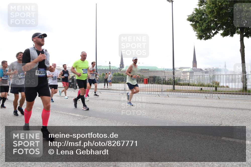 29.06.2025 - hella hamburg halbmarathon Lena Gebhardt http://msf.ph/oto/8267771 29.06.2025 10:34:46 Lombardsbrücke 1025, 1672, 2023, 2355, 2412, 2510, 2511, 2801, 3130, 3420, 4540, 4824, 4826, 4884, 5453, 5609, 6034, 6105, 6171, 6310, 6329, 6335, 6379, 6397, 6571, 6574, 6843, 7020, 7299, 7386, 7644, 7733, 8369, 8705, 8793, 8965, 9122, 9164, 9248, 9379, 9448, 9514, 10335, 10358, 10464, 10564, 10606, 10674, 11122, 11245, 11646, 11872, 12019, 12164, 12236, 12382, 12764, 13957, 15477, 16238, 16311, 16390, 16682, 16919, 17230, 18158, 18941 meine-sportfotos.de