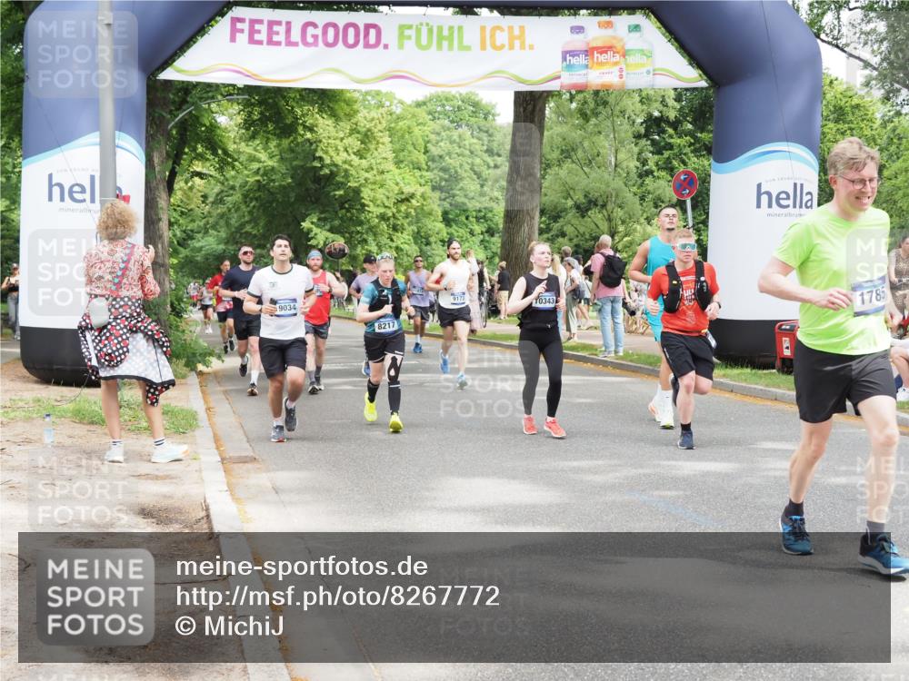 29.06.2025 - hella hamburg halbmarathon MichiJ http://msf.ph/oto/8267772 29.06.2025 10:55:04 Zwischen KM18-KM19 1785, 2594, 4950, 5670, 6014, 7741, 8217, 10343, 12556, 13054, 14785, 15462 meine-sportfotos.de