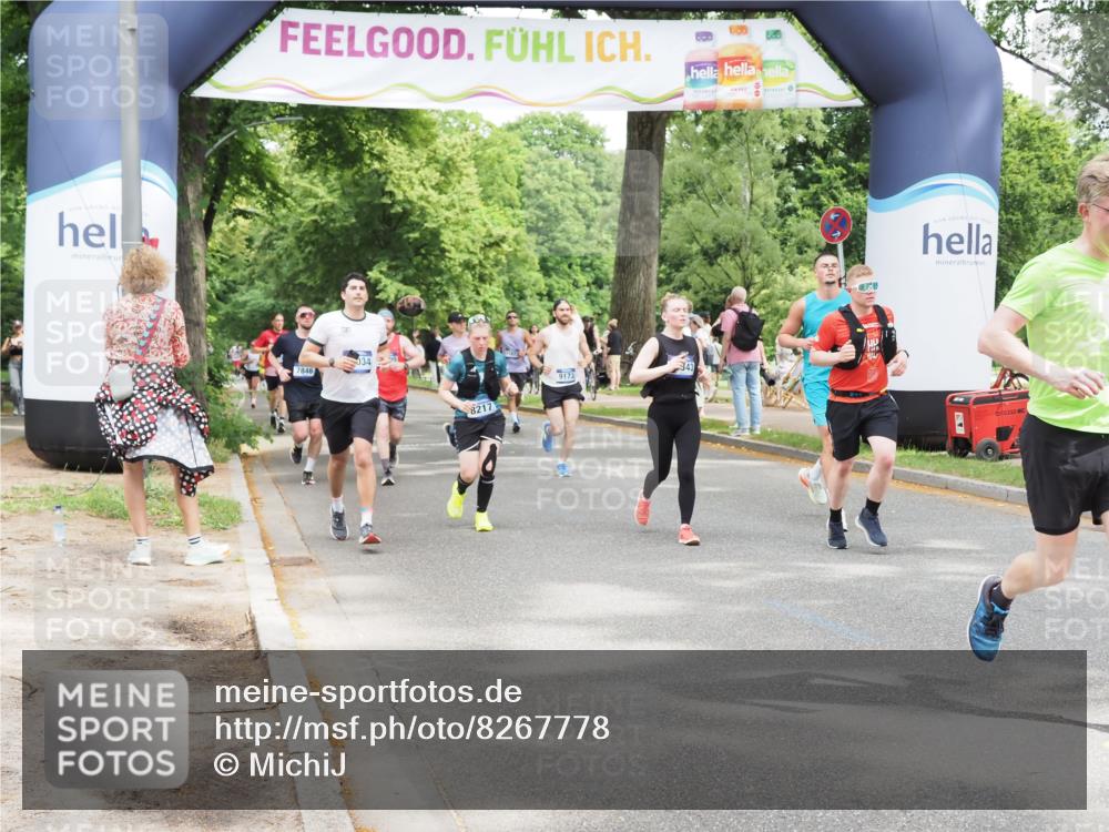 29.06.2025 - hella hamburg halbmarathon MichiJ http://msf.ph/oto/8267778 29.06.2025 10:55:04 Zwischen KM18-KM19 1785, 2594, 4950, 5670, 6014, 7741, 8217, 10343, 12556, 13054, 14785, 15462 meine-sportfotos.de