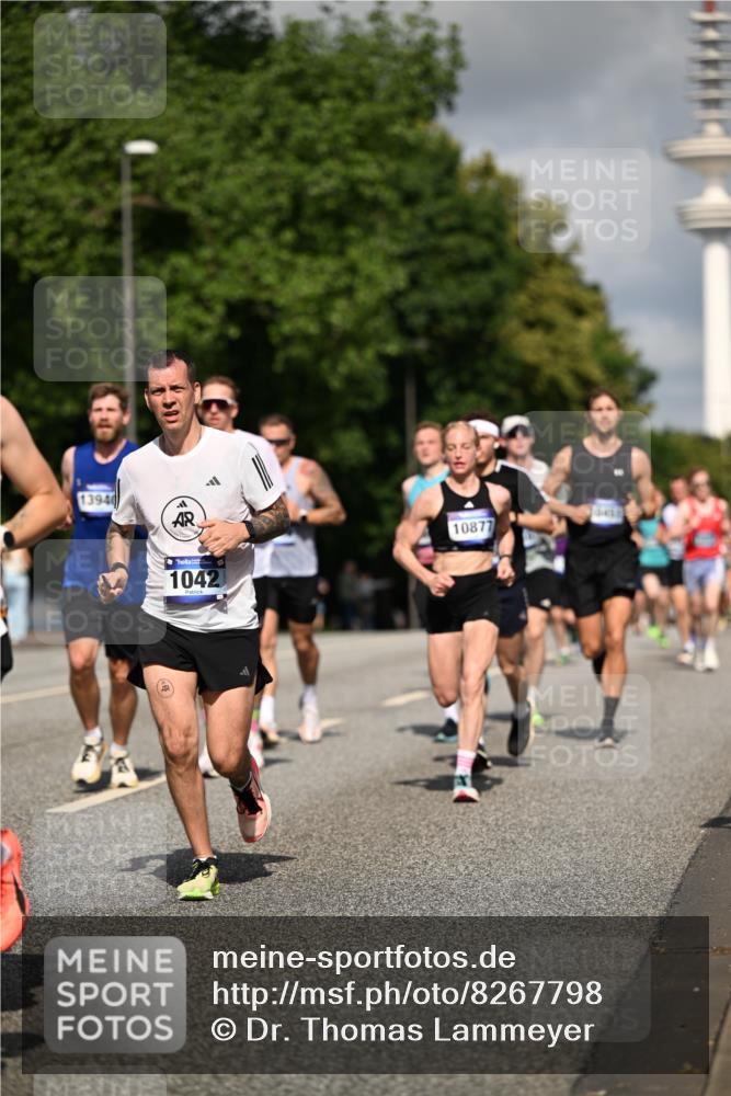 29.06.2025 - hella hamburg halbmarathon Dr. Thomas Lammeyer http://msf.ph/oto/8267798 29.06.2025 09:52:26 Kennedybrücke 1042, 1571, 1600, 2262, 2797, 3547, 4062, 4359, 4381, 5003, 6037, 6047, 7310, 7482, 7981, 8002, 8121, 9640, 9643, 10190, 10369, 10451, 10738, 10877, 11106, 11423 meine-sportfotos.de