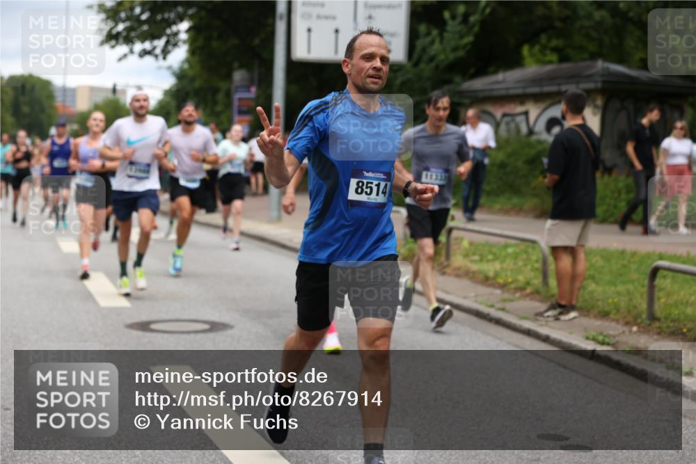 29.06.2025 - hella hamburg halbmarathon Yannick Fuchs http://msf.ph/oto/8267914 29.06.2025 10:48:53 20KM 1125, 1327, 1496, 1506, 1628, 2029, 2119, 2448, 2474, 2561, 2771, 2884, 2955, 3041, 3652, 3791, 3794, 3945, 4029, 4231, 4616, 4868, 4903, 4938, 5319, 6355, 6433, 6443, 6587, 6891, 6938, 8487, 8514, 8618, 8698, 8973, 10191, 10192, 10368, 10376, 11184, 11333, 11568, 11747, 11797, 11799, 11976, 12186, 12526, 12584, 12961, 13267, 13988, 14036, 14175, 14592, 14638, 14834, 14845, 14948, 15389, 15854, 15868, 15896, 16047, 16110, 16327, 17842, 18031, 18380 meine-sportfotos.de