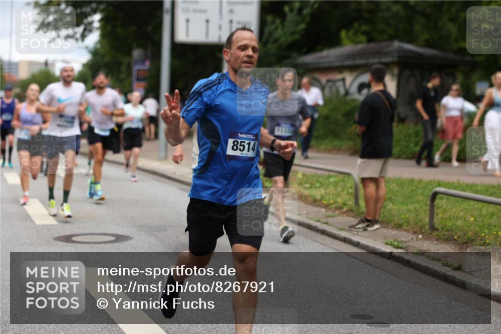 29.06.2025 - hella hamburg halbmarathon Yannick Fuchs http://msf.ph/oto/8267921 29.06.2025 10:48:53 20KM 1125, 1327, 1496, 1506, 1628, 2029, 2119, 2448, 2474, 2561, 2771, 2884, 2955, 3041, 3652, 3791, 3794, 3945, 4029, 4231, 4616, 4868, 4903, 4938, 5319, 6355, 6433, 6443, 6587, 6891, 6938, 8487, 8514, 8618, 8698, 8973, 10191, 10192, 10368, 10376, 11184, 11333, 11568, 11747, 11797, 11799, 11976, 12186, 12526, 12584, 12961, 13267, 13988, 14036, 14175, 14592, 14638, 14834, 14845, 14948, 15389, 15854, 15868, 15896, 16047, 16110, 16327, 17842, 18031, 18380 meine-sportfotos.de