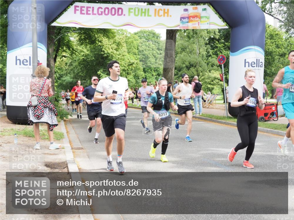 29.06.2025 - hella hamburg halbmarathon MichiJ http://msf.ph/oto/8267935 29.06.2025 10:55:06 Zwischen KM18-KM19 1785, 2594, 4950, 5670, 6014, 7741, 8217, 9173, 10343, 12556, 13054, 14785, 15462, 19034 meine-sportfotos.de