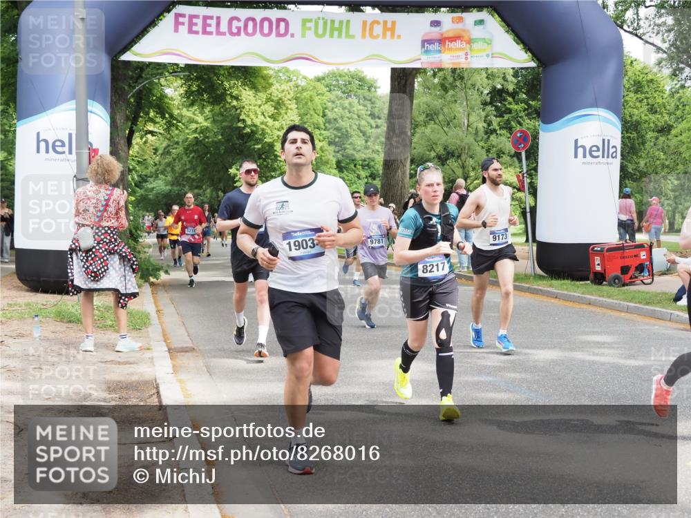 29.06.2025 - hella hamburg halbmarathon MichiJ http://msf.ph/oto/8268016 29.06.2025 10:55:06 Zwischen KM18-KM19 1785, 2594, 4950, 5670, 6014, 7741, 8217, 9173, 10343, 12556, 13054, 14785, 15462, 19034 meine-sportfotos.de