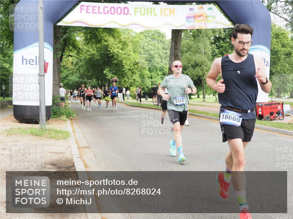 29.06.2025 - hella hamburg halbmarathon MichiJ http://msf.ph/oto/8268024 29.06.2025 10:30:50 Zwischen KM18-KM19 1312, 5682, 6770, 9833, 10469, 15270, 16084, 16295, 16660, 17016 meine-sportfotos.de