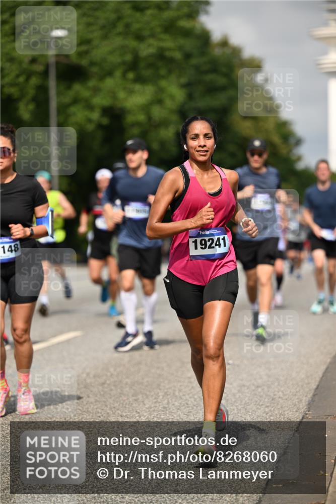 29.06.2025 - hella hamburg halbmarathon Dr. Thomas Lammeyer http://msf.ph/oto/8268060 29.06.2025 10:14:59 Kennedybrücke 1548, 1781, 2868, 4287, 5182, 5440, 5653, 5806, 8171, 8561, 8807, 8810, 10196, 11149 meine-sportfotos.de