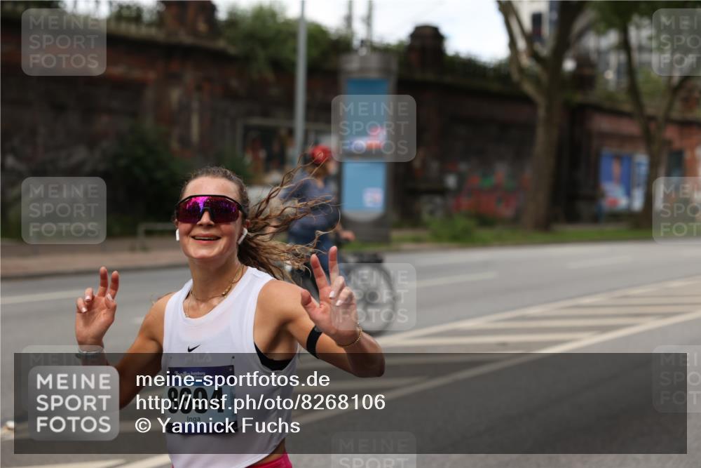 29.06.2025 - hella hamburg halbmarathon Yannick Fuchs http://msf.ph/oto/8268106 29.06.2025 10:36:49 20KM 1169, 1209, 1256, 1312, 1700, 1903, 1962, 2233, 3523, 4823, 5436, 5682, 6639, 6721, 6770, 7105, 7116, 7363, 7693, 7765, 7865, 8694, 9365, 10216, 12098, 13446, 13483, 13709, 13725, 14811, 15095, 15175, 15270, 15654, 16281, 16507, 16626, 16660, 17000, 17016, 17363, 17637, 17864, 17926, 18330, 18559, 18920 meine-sportfotos.de