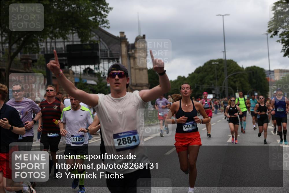 29.06.2025 - hella hamburg halbmarathon Yannick Fuchs http://msf.ph/oto/8268131 29.06.2025 10:48:54 20KM 1125, 1327, 1496, 1506, 1628, 2029, 2119, 2448, 2474, 2561, 2771, 2884, 2955, 3041, 3652, 3791, 3794, 3945, 4029, 4231, 4616, 4868, 4903, 4938, 5319, 6355, 6433, 6443, 6587, 6891, 6938, 8487, 8514, 8618, 8973, 10191, 10192, 10368, 10376, 11184, 11333, 11568, 11747, 11797, 11799, 11976, 12186, 12526, 12584, 12961, 13267, 13988, 14036, 14175, 14592, 14638, 14834, 14845, 14948, 15389, 15854, 15868, 15896, 16047, 16110, 16327, 17842, 18031, 18380 meine-sportfotos.de