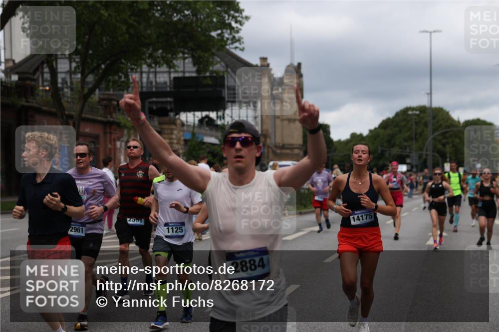 29.06.2025 - hella hamburg halbmarathon Yannick Fuchs http://msf.ph/oto/8268172 29.06.2025 10:48:55 20KM 1125, 1327, 1496, 1506, 1628, 2029, 2119, 2448, 2474, 2561, 2771, 2884, 2955, 3041, 3652, 3791, 3794, 3945, 4029, 4231, 4616, 4868, 4903, 4938, 5319, 6355, 6433, 6443, 6587, 6891, 6938, 8487, 8514, 8618, 8973, 10192, 10368, 10376, 11184, 11333, 11568, 11747, 11797, 11799, 11976, 12186, 12526, 12584, 12961, 13267, 13988, 14036, 14175, 14592, 14638, 14834, 14845, 14948, 15389, 15854, 15868, 15896, 16047, 16110, 16327, 17842, 18031, 18380 meine-sportfotos.de