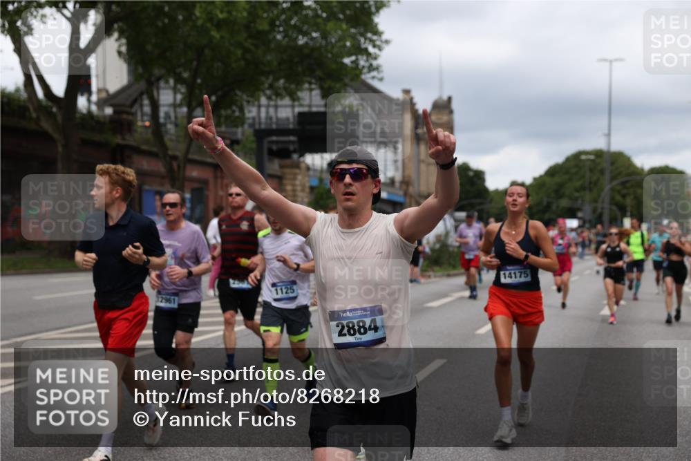 29.06.2025 - hella hamburg halbmarathon Yannick Fuchs http://msf.ph/oto/8268218 29.06.2025 10:48:55 20KM 1125, 1327, 1496, 1506, 1628, 2029, 2119, 2448, 2474, 2561, 2771, 2884, 2955, 3041, 3652, 3791, 3794, 3945, 4029, 4231, 4616, 4868, 4903, 4938, 5319, 6355, 6433, 6443, 6587, 6891, 6938, 8487, 8514, 8618, 8973, 10192, 10368, 10376, 11184, 11333, 11568, 11747, 11797, 11799, 11976, 12186, 12526, 12584, 12961, 13267, 13988, 14036, 14175, 14592, 14638, 14834, 14845, 14948, 15389, 15854, 15868, 15896, 16047, 16110, 16327, 17842, 18031, 18380 meine-sportfotos.de