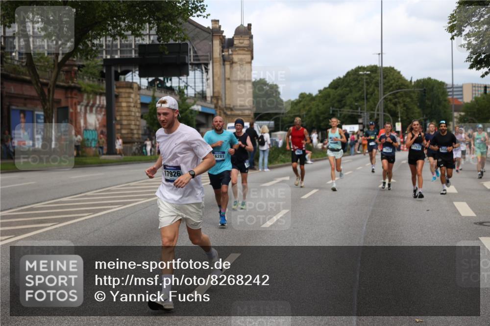 29.06.2025 - hella hamburg halbmarathon Yannick Fuchs http://msf.ph/oto/8268242 29.06.2025 10:36:49 20KM 1169, 1209, 1256, 1312, 1700, 1903, 1962, 2233, 3523, 4823, 5436, 5682, 6639, 6721, 6770, 7105, 7116, 7363, 7693, 7765, 7865, 8694, 9365, 10216, 12098, 13446, 13483, 13709, 13725, 14811, 15095, 15175, 15270, 15654, 16281, 16507, 16626, 16660, 17000, 17016, 17363, 17637, 17864, 17926, 18330, 18559, 18920 meine-sportfotos.de
