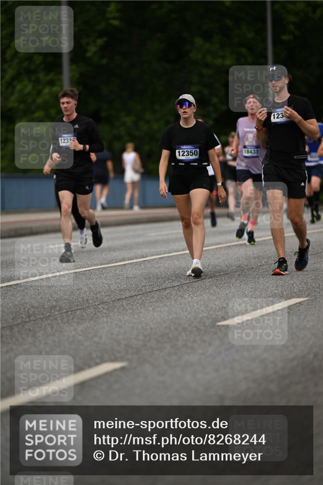 29.06.2025 - hella hamburg halbmarathon Dr. Thomas Lammeyer http://msf.ph/oto/8268244 29.06.2025 10:35:47 Kennedybrücke 1235, 1844, 2672, 2831, 2832, 3358, 3396, 3424, 3571, 3681, 4877, 4953, 5165, 5350, 5846, 5965, 6160, 6344, 6573, 6640, 7295, 7334, 7816, 8304, 8538, 8806, 9078, 9104, 9183, 9478, 9882, 9883, 10148, 10240, 10421, 10435, 10653, 11178 meine-sportfotos.de