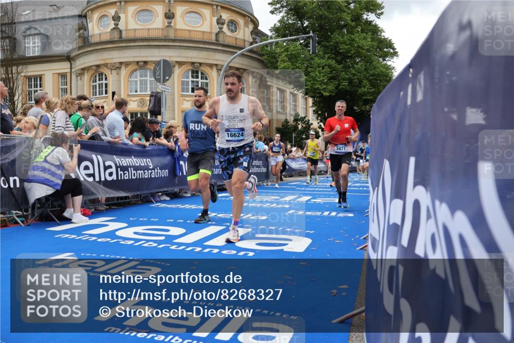 29.06.2025 - hella hamburg halbmarathon Strokosch-Dieckow http://msf.ph/oto/8268327 29.06.2025 10:45:53 Ziel 2189, 3477, 4277, 4345, 6290, 6532, 7385, 8269, 8577, 8871, 10792, 11821, 12084, 14462, 14911, 15149, 16624, 17008, 18185, 19116 meine-sportfotos.de