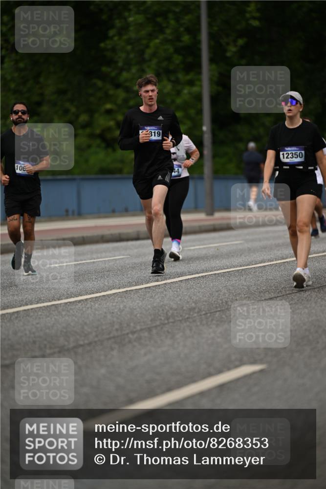 29.06.2025 - hella hamburg halbmarathon Dr. Thomas Lammeyer http://msf.ph/oto/8268353 29.06.2025 10:35:48 Kennedybrücke 1235, 1844, 2672, 2831, 2832, 3358, 3396, 3424, 3571, 3681, 4877, 4953, 5165, 5350, 5496, 5846, 5965, 6160, 6344, 6573, 6640, 7295, 7334, 7816, 8304, 8538, 8806, 9078, 9104, 9183, 9478, 9882, 9883, 10148, 10240, 10421, 10435, 10653, 11178 meine-sportfotos.de