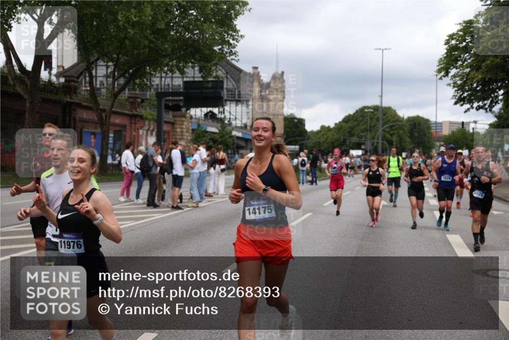 29.06.2025 - hella hamburg halbmarathon Yannick Fuchs http://msf.ph/oto/8268393 29.06.2025 10:48:55 20KM 1125, 1327, 1496, 1506, 1628, 2029, 2119, 2448, 2474, 2561, 2771, 2884, 2955, 3041, 3652, 3791, 3794, 3945, 4029, 4231, 4616, 4868, 4903, 4938, 5319, 6355, 6433, 6443, 6587, 6891, 6938, 8487, 8514, 8618, 8973, 10192, 10368, 10376, 11184, 11333, 11568, 11747, 11797, 11799, 11976, 12186, 12526, 12584, 12961, 13267, 13988, 14036, 14175, 14592, 14638, 14834, 14845, 14948, 15389, 15854, 15868, 15896, 16047, 16110, 16327, 17842, 18031, 18380 meine-sportfotos.de