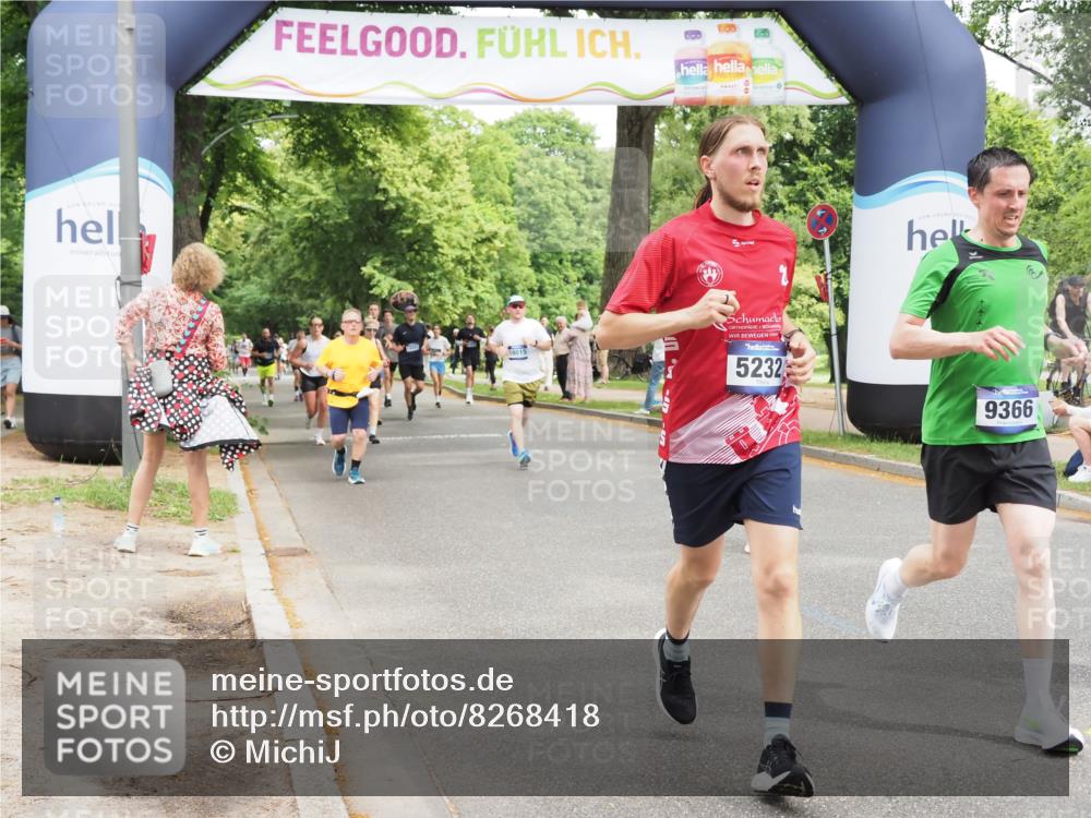 29.06.2025 - hella hamburg halbmarathon MichiJ http://msf.ph/oto/8268418 29.06.2025 10:55:11 Zwischen KM18-KM19 5232, 7846, 9173, 9366, 9781, 10709, 11873, 14785, 15875, 17540, 19034 meine-sportfotos.de
