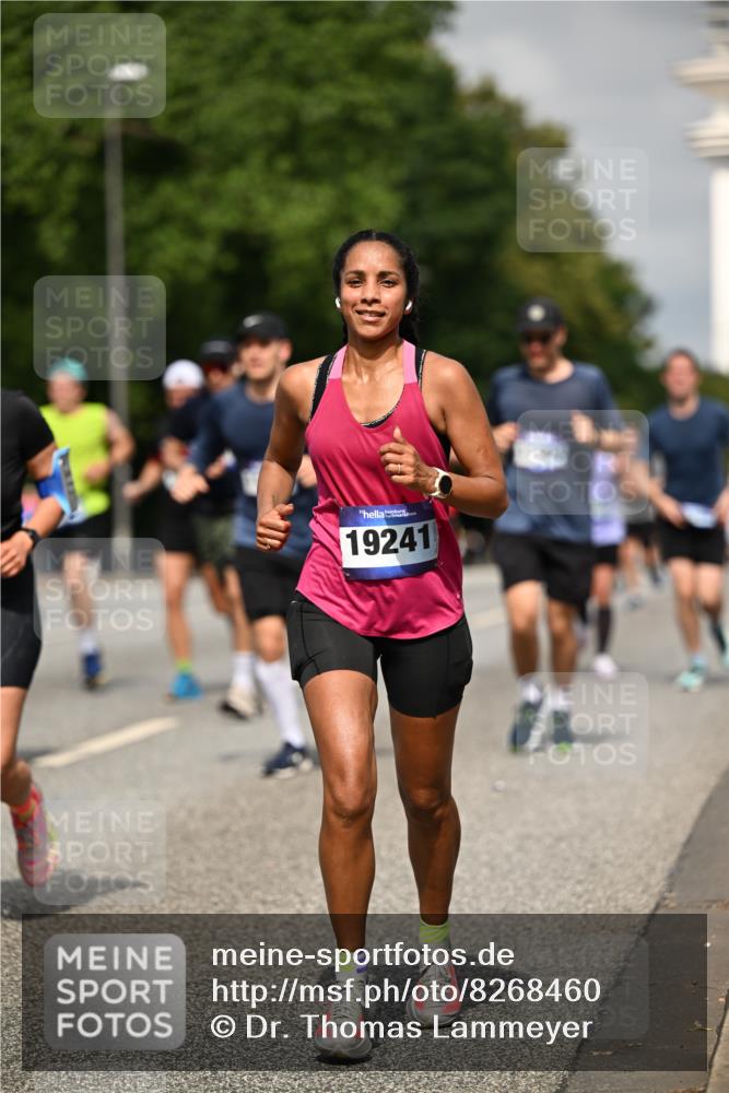 29.06.2025 - hella hamburg halbmarathon Dr. Thomas Lammeyer http://msf.ph/oto/8268460 29.06.2025 10:14:59 Kennedybrücke 1548, 1781, 2868, 4287, 5182, 5440, 5653, 5806, 8171, 8561, 8807, 8810, 10196, 11149 meine-sportfotos.de