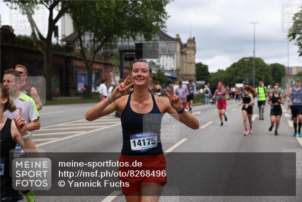 29.06.2025 - hella hamburg halbmarathon Yannick Fuchs http://msf.ph/oto/8268496 29.06.2025 10:48:56 20KM 1125, 1496, 1506, 1628, 2029, 2119, 2252, 2448, 2474, 2561, 2771, 2884, 2955, 3041, 3652, 3791, 3794, 3945, 4029, 4231, 4616, 4868, 4903, 4938, 5319, 6355, 6433, 6443, 6587, 6891, 6938, 8487, 8514, 8618, 8973, 10044, 10368, 10376, 11184, 11333, 11568, 11747, 11797, 11799, 11976, 12483, 12526, 12584, 12961, 13267, 13988, 14036, 14175, 14592, 14638, 14834, 14845, 14948, 15389, 15854, 15868, 15896, 16047, 16110, 16327, 17842, 18031, 18380 meine-sportfotos.de