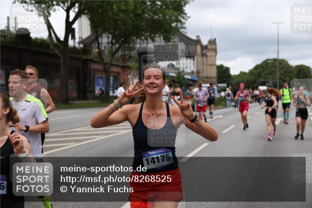 29.06.2025 - hella hamburg halbmarathon Yannick Fuchs http://msf.ph/oto/8268525 29.06.2025 10:48:56 20KM 1125, 1496, 1506, 1628, 2029, 2119, 2252, 2448, 2474, 2561, 2771, 2884, 2955, 3041, 3652, 3791, 3794, 3945, 4029, 4231, 4616, 4868, 4903, 4938, 5319, 6355, 6433, 6443, 6587, 6891, 6938, 8487, 8514, 8618, 8973, 10044, 10368, 10376, 11184, 11333, 11568, 11747, 11797, 11799, 11976, 12483, 12526, 12584, 12961, 13267, 13988, 14036, 14175, 14592, 14638, 14834, 14845, 14948, 15389, 15854, 15868, 15896, 16047, 16110, 16327, 17842, 18031, 18380 meine-sportfotos.de