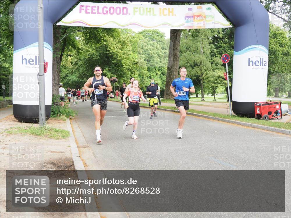 29.06.2025 - hella hamburg halbmarathon MichiJ http://msf.ph/oto/8268528 29.06.2025 10:30:55 Zwischen KM18-KM19 1312, 5682, 13446, 13709, 16660 meine-sportfotos.de
