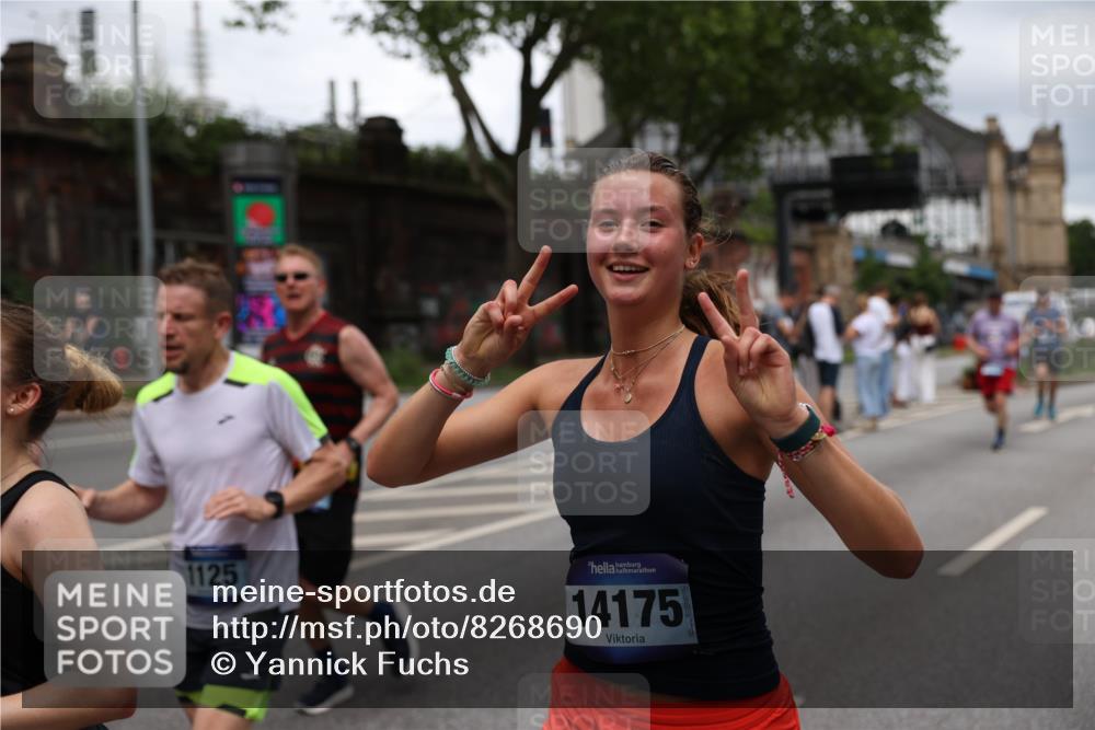 29.06.2025 - hella hamburg halbmarathon Yannick Fuchs http://msf.ph/oto/8268690 29.06.2025 10:48:56 20KM 1125, 1496, 1506, 1628, 2029, 2119, 2252, 2448, 2474, 2561, 2771, 2884, 2955, 3041, 3652, 3791, 3794, 3945, 4029, 4231, 4616, 4868, 4903, 4938, 5319, 6355, 6433, 6443, 6587, 6891, 6938, 8487, 8514, 8618, 8973, 10044, 10368, 10376, 11184, 11333, 11568, 11747, 11797, 11799, 11976, 12483, 12526, 12584, 12961, 13267, 13988, 14036, 14175, 14592, 14638, 14834, 14845, 14948, 15389, 15854, 15868, 15896, 16047, 16110, 16327, 17842, 18031, 18380 meine-sportfotos.de