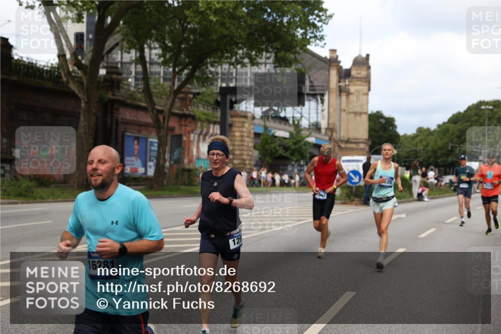 29.06.2025 - hella hamburg halbmarathon Yannick Fuchs http://msf.ph/oto/8268692 29.06.2025 10:36:52 20KM 1209, 1256, 1312, 1700, 1903, 2233, 3523, 4823, 5436, 5682, 6639, 6721, 6770, 7363, 7448, 7693, 7765, 7865, 8694, 10216, 10469, 12098, 13446, 13483, 13709, 13725, 14811, 15095, 15175, 15270, 15654, 16281, 16295, 16507, 16626, 16660, 17000, 17016, 17363, 17637, 17864, 17926, 18330, 18559, 18920 meine-sportfotos.de