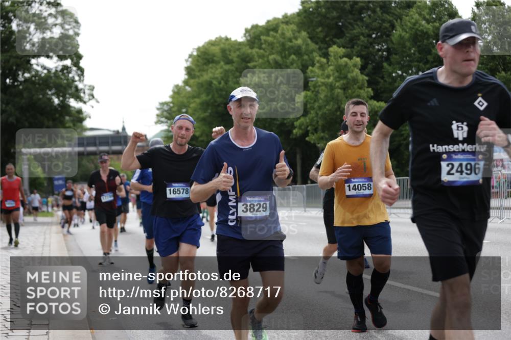 29.06.2025 - hella hamburg halbmarathon Jannik Wohlers http://msf.ph/oto/8268717 29.06.2025 10:33:43 Lombardsbrücke 1417, 1705, 1787, 2265, 2482, 2496, 2526, 2933, 3145, 3340, 3345, 3829, 3848, 4479, 4807, 5561, 5584, 6364, 7324, 7329, 8277, 8349, 10360, 10800, 11092, 11432, 11642, 11668, 12165, 12330, 12896, 13401, 13437, 13485, 13934, 14047, 14058, 14873, 14919, 15792, 15793, 15845, 15983, 16115, 16578, 17105, 17440, 17789, 17953, 18044, 19145, 19164 meine-sportfotos.de