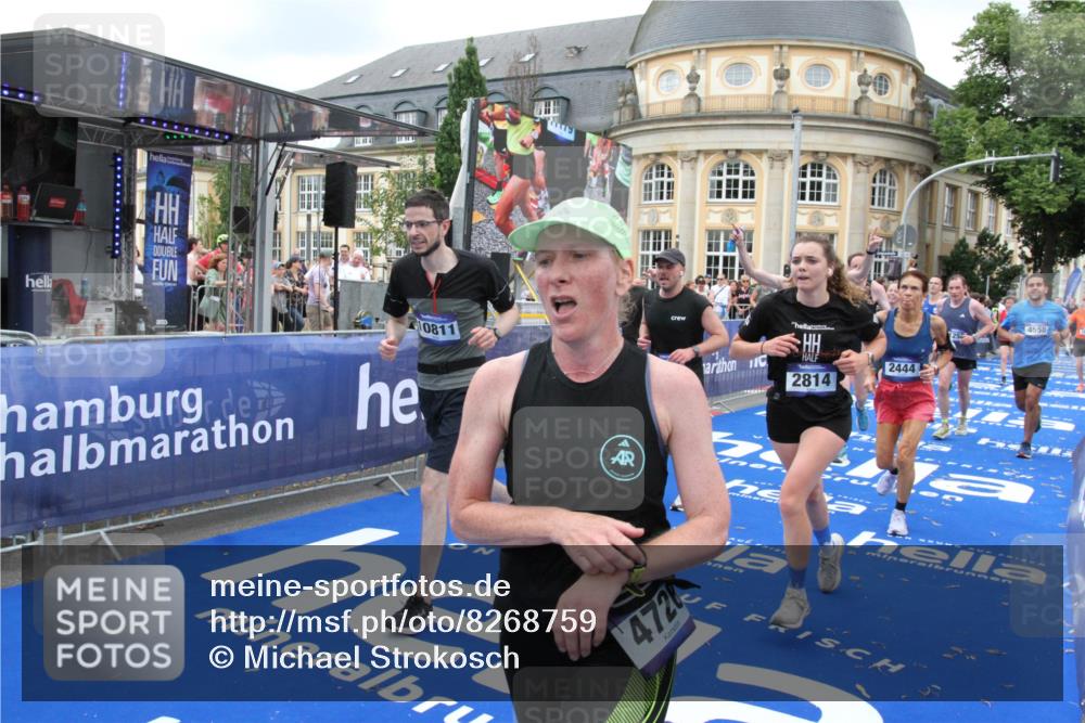 29.06.2025 - hella hamburg halbmarathon Michael Strokosch http://msf.ph/oto/8268759 29.06.2025 10:52:56 Ziel 1257, 1258, 1657, 2099, 2444, 2814, 2910, 4557, 4558, 4770, 5077, 5907, 8139, 8720, 8955, 9065, 9163, 10724, 10811, 11217, 11992, 14198, 14286 meine-sportfotos.de