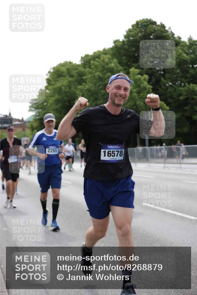 29.06.2025 - hella hamburg halbmarathon Jannik Wohlers http://msf.ph/oto/8268879 29.06.2025 10:33:45 Lombardsbrücke 1705, 1787, 2265, 2464, 2496, 2526, 2933, 3145, 3829, 3848, 4807, 4824, 4826, 5561, 5584, 7324, 7329, 8277, 8349, 10360, 10800, 11432, 11642, 11668, 12165, 12330, 12896, 13401, 13437, 13485, 14047, 14058, 14873, 14919, 15792, 15793, 15845, 15983, 16115, 16578, 17105, 17440, 17789, 17953, 18044, 19145, 19164 meine-sportfotos.de