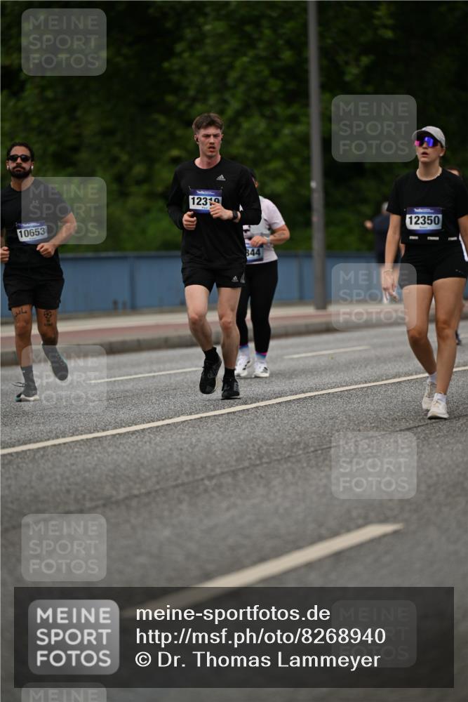 29.06.2025 - hella hamburg halbmarathon Dr. Thomas Lammeyer http://msf.ph/oto/8268940 29.06.2025 10:35:48 Kennedybrücke 1235, 1844, 2672, 2831, 2832, 3358, 3396, 3424, 3571, 3681, 4877, 4953, 5165, 5350, 5496, 5846, 5965, 6160, 6344, 6573, 6640, 7295, 7334, 7816, 8304, 8538, 8806, 9078, 9104, 9183, 9478, 9882, 9883, 10148, 10240, 10421, 10435, 10653, 11178 meine-sportfotos.de