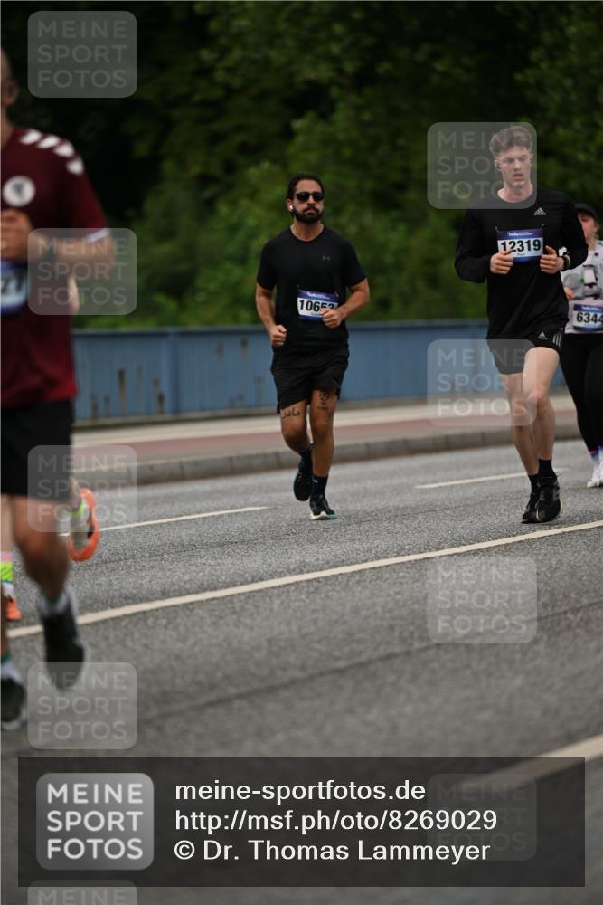 29.06.2025 - hella hamburg halbmarathon Dr. Thomas Lammeyer http://msf.ph/oto/8269029 29.06.2025 10:35:48 Kennedybrücke 1235, 1844, 2672, 2831, 2832, 3358, 3396, 3424, 3571, 3681, 4877, 4953, 5165, 5350, 5496, 5846, 5965, 6160, 6344, 6573, 6640, 7295, 7334, 7816, 8304, 8538, 8806, 9078, 9104, 9183, 9478, 9882, 9883, 10148, 10240, 10421, 10435, 10653, 11178 meine-sportfotos.de