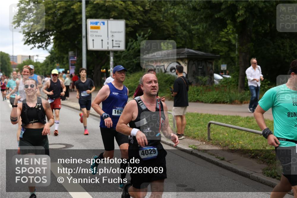 29.06.2025 - hella hamburg halbmarathon Yannick Fuchs http://msf.ph/oto/8269069 29.06.2025 10:48:58 20KM 1125, 1506, 1628, 2029, 2119, 2252, 2448, 2561, 2771, 2884, 2955, 3041, 3652, 3945, 4029, 4231, 4616, 4868, 4903, 4938, 5319, 6355, 6433, 6587, 6891, 6938, 8487, 8514, 8618, 8973, 10044, 10368, 10376, 11184, 11333, 11568, 11747, 11797, 11799, 11976, 12483, 12526, 12584, 12961, 13267, 13988, 14036, 14175, 14592, 14638, 14834, 14845, 14909, 14948, 15389, 15854, 15868, 15896, 16047, 16110, 16327, 17842, 18031, 18190, 18380 meine-sportfotos.de