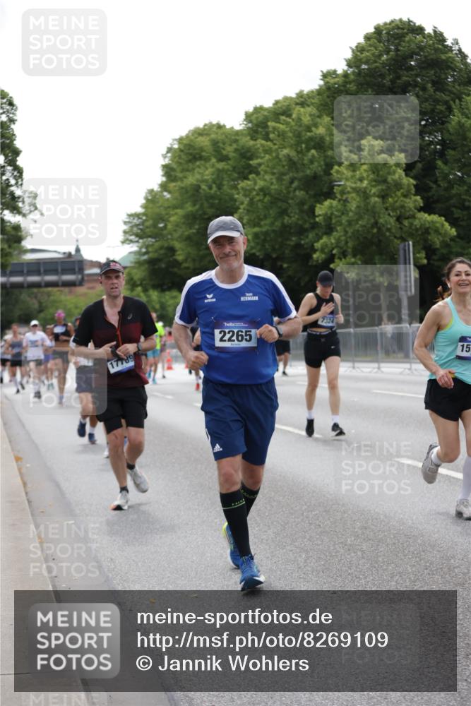 29.06.2025 - hella hamburg halbmarathon Jannik Wohlers http://msf.ph/oto/8269109 29.06.2025 10:33:46 Lombardsbrücke 1672, 1705, 1787, 2265, 2464, 2496, 2526, 2801, 2933, 3145, 3829, 3848, 4807, 4824, 4826, 5561, 5584, 6105, 7324, 7329, 8277, 8349, 8965, 10360, 10800, 11432, 11642, 11668, 12165, 12330, 12896, 13401, 13437, 13485, 14047, 14058, 14854, 14855, 14873, 14919, 15792, 15793, 15845, 15983, 16115, 16578, 17105, 17440, 17650, 17789, 17953, 18044, 19145, 19164 meine-sportfotos.de
