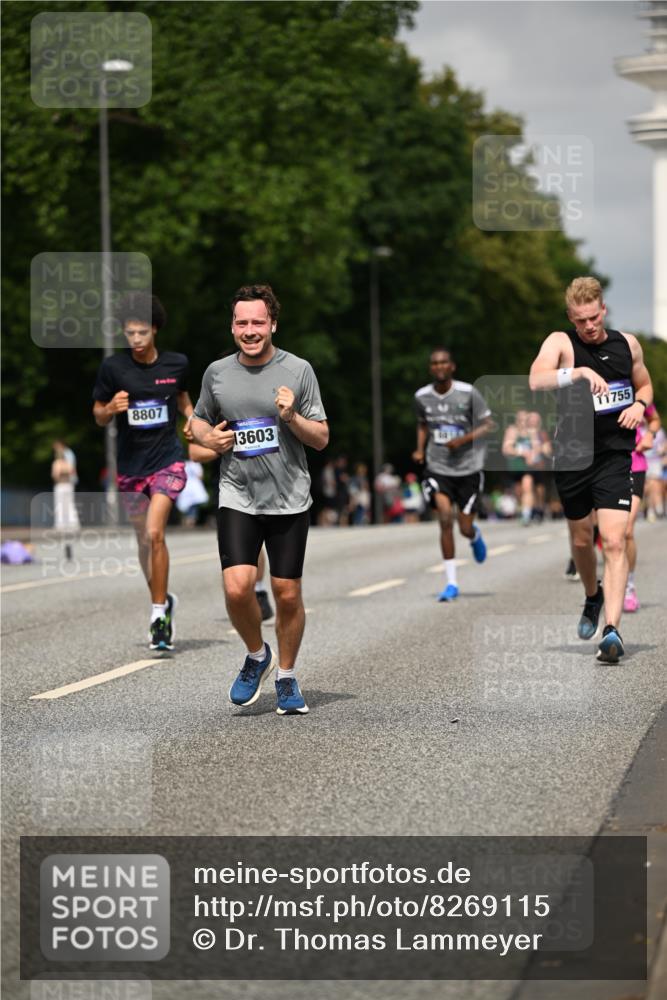 29.06.2025 - hella hamburg halbmarathon Dr. Thomas Lammeyer http://msf.ph/oto/8269115 29.06.2025 10:15:06 Kennedybrücke 1531, 1866, 2868, 4287, 5379, 5440, 8171, 8807, 8810, 10196, 10372, 11149, 11321 meine-sportfotos.de