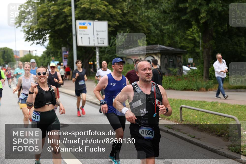 29.06.2025 - hella hamburg halbmarathon Yannick Fuchs http://msf.ph/oto/8269130 29.06.2025 10:48:58 20KM 1125, 1506, 1628, 2029, 2119, 2252, 2448, 2561, 2771, 2884, 2955, 3041, 3652, 3945, 4029, 4231, 4616, 4868, 4903, 4938, 5319, 6355, 6433, 6587, 6891, 6938, 8487, 8514, 8618, 8973, 10044, 10368, 10376, 11184, 11333, 11568, 11747, 11797, 11799, 11976, 12483, 12526, 12584, 12961, 13267, 13988, 14036, 14175, 14592, 14638, 14834, 14845, 14909, 14948, 15389, 15854, 15868, 15896, 16047, 16110, 16327, 17842, 18031, 18190, 18380 meine-sportfotos.de
