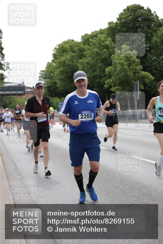 29.06.2025 - hella hamburg halbmarathon Jannik Wohlers http://msf.ph/oto/8269155 29.06.2025 10:33:46 Lombardsbrücke 1672, 1705, 1787, 2265, 2464, 2496, 2526, 2801, 2933, 3145, 3829, 3848, 4807, 4824, 4826, 5561, 5584, 6105, 7324, 7329, 8277, 8349, 8965, 10360, 10800, 11432, 11642, 11668, 12165, 12330, 12896, 13401, 13437, 13485, 14047, 14058, 14854, 14855, 14873, 14919, 15792, 15793, 15845, 15983, 16115, 16578, 17105, 17440, 17650, 17789, 17953, 18044, 19145, 19164 meine-sportfotos.de
